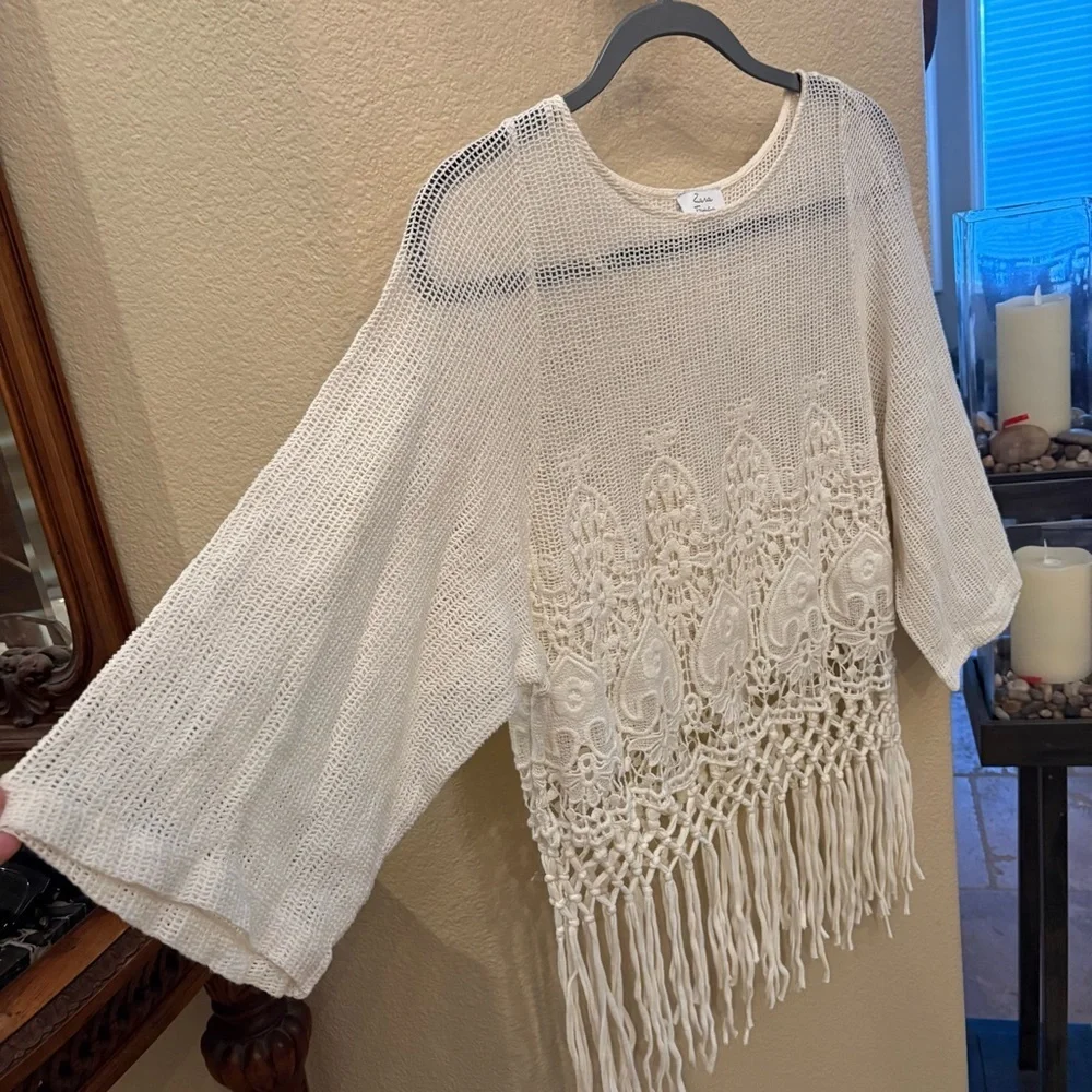 ZARA Women Cream Crochet Fringe 3/4 Sleeve Boho Festival Concert Top Size Small